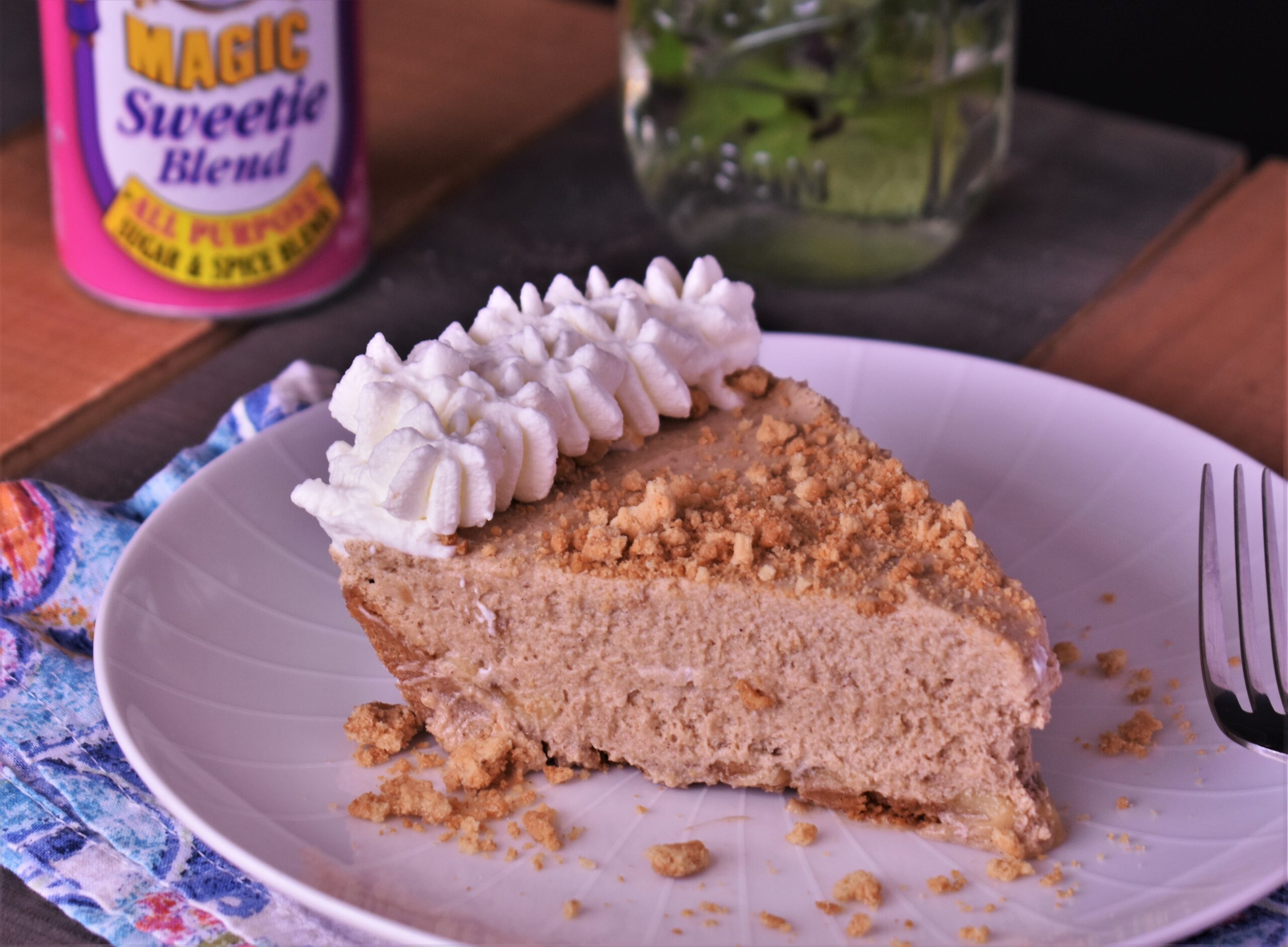 Peanut Butter & Banana Icebox Pie